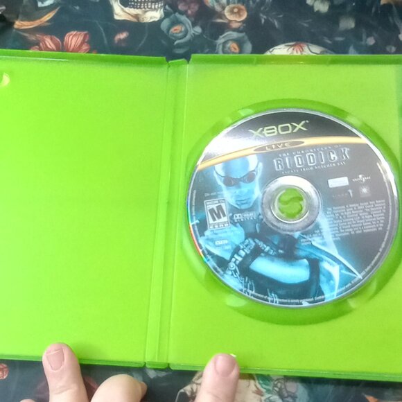 Chronicles of Riddick: Escape from Butcher Bay Xbox Game Rare Sci-Fi FPS Classic - Picture 2 of 4